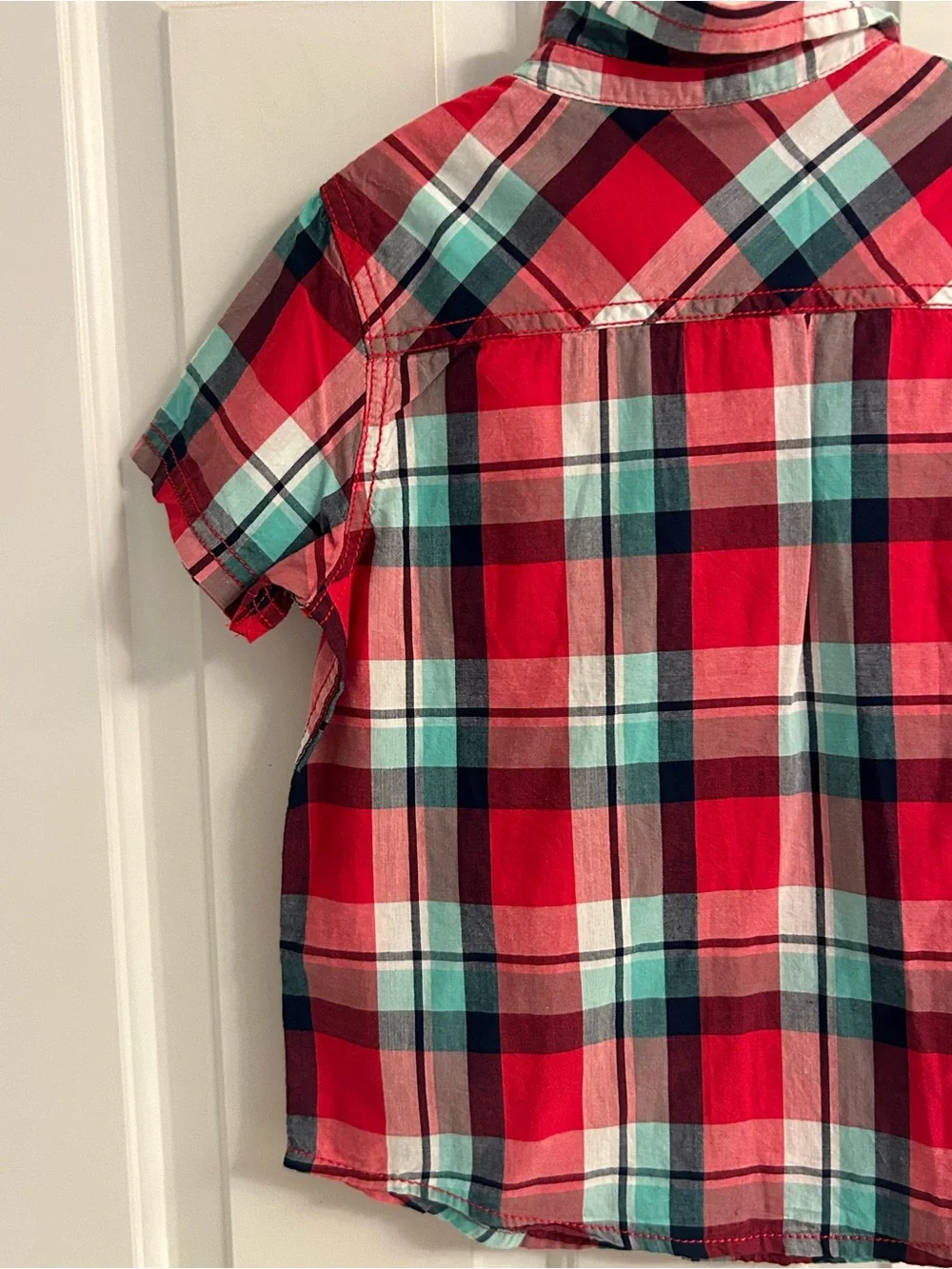 NWT-Boys Arizona Jean Company Red and Teal Plaid Short-Sleeve Button-Down Shirt